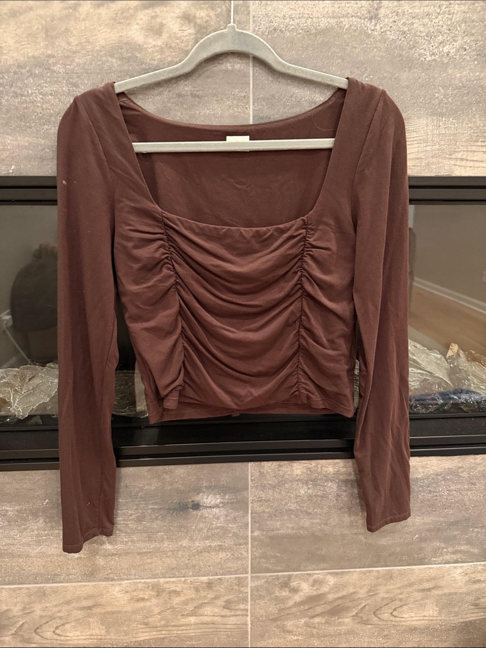 Wilfred Brown Ruched Long-Sleeve Crop Top